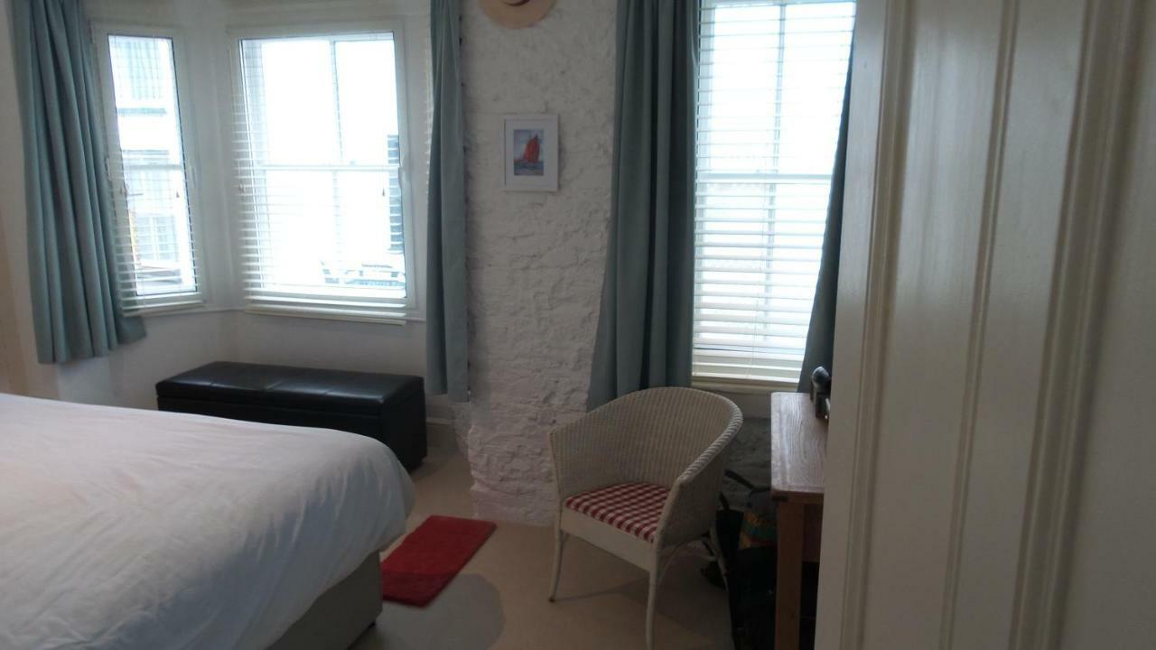 Foam Cottage Looe Exteriör bild