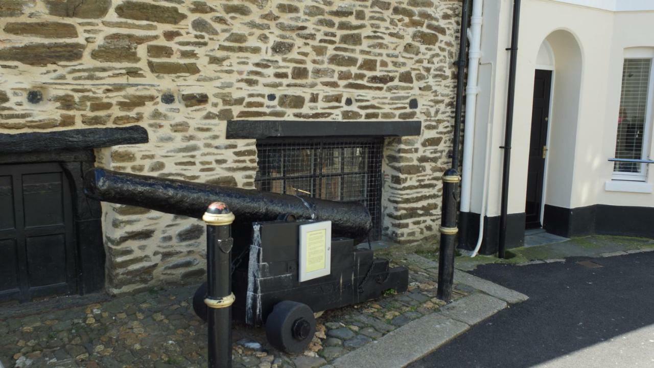 Foam Cottage Looe Exteriör bild