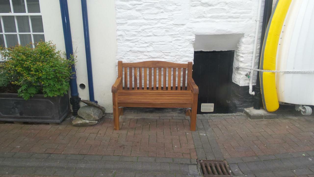 Foam Cottage Looe Exteriör bild